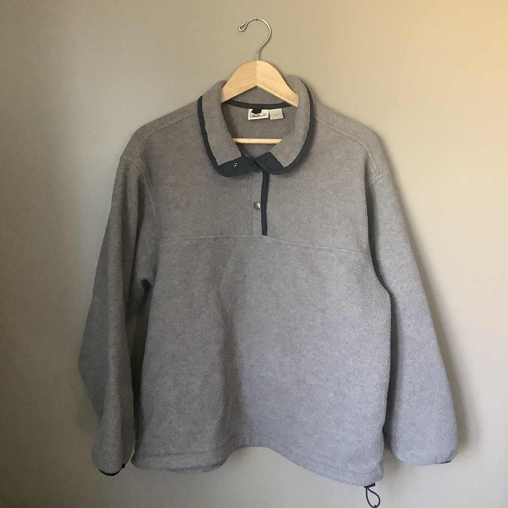 Vintage Woolrich women’s tan fleece pullover